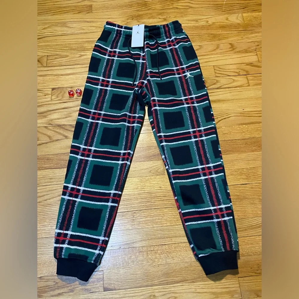 Nike Air Jordan Sweatpants Joggers Plaid Men's small Sz NEW! Green & Black & red
